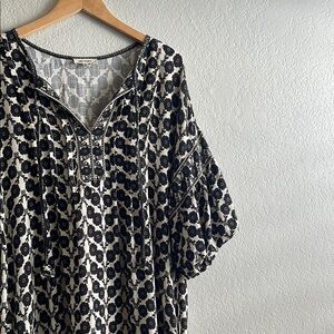 Max Studio Black and White Floral Midi Dress